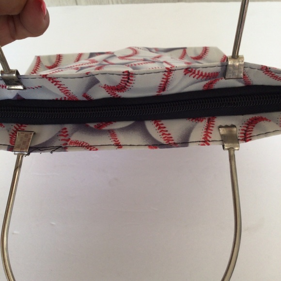 BASEBALL PURSE - Picture 6 of 6